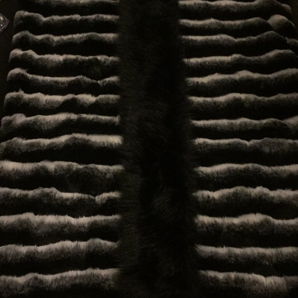 J CREW FAUX FUR SCARF STOLE (NWT) - Picture 7 of 8